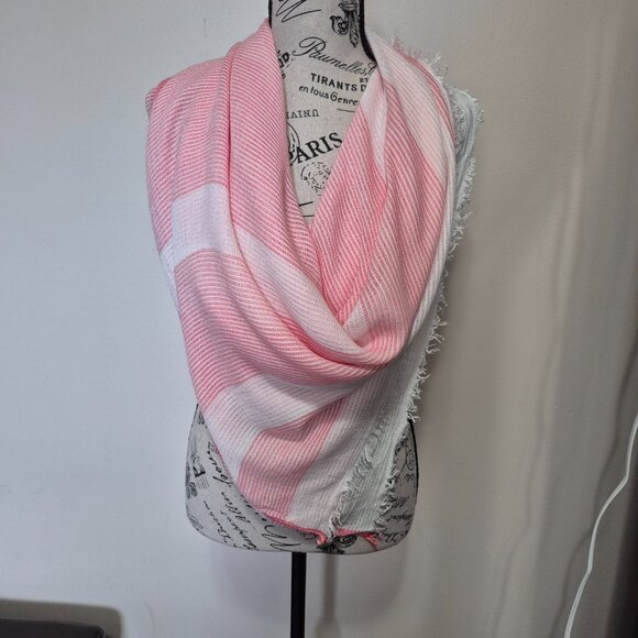 3/$25 scarf / wrap - Picture 6 of 9